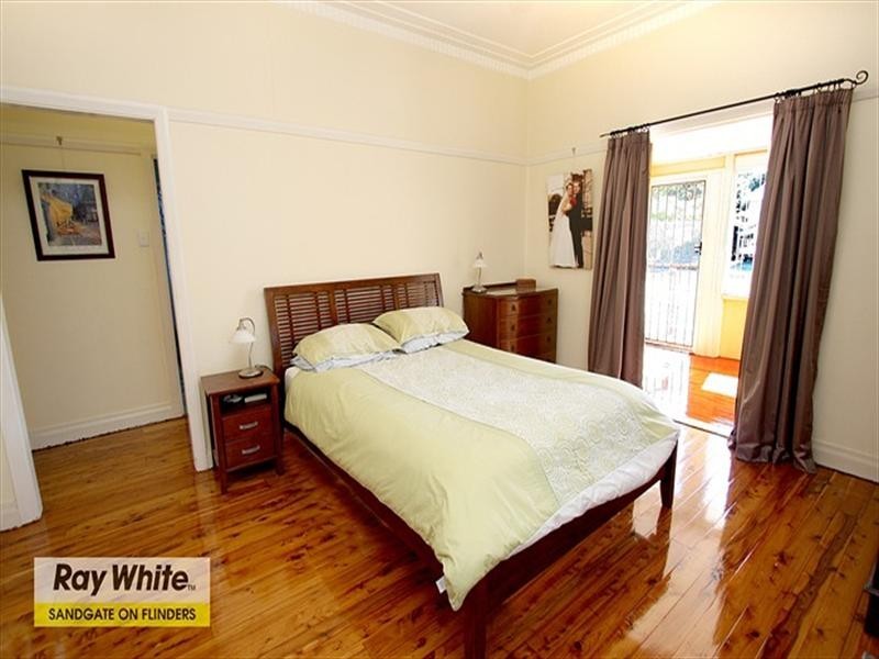 187 Rainbow Street, Sandgate QLD 4017