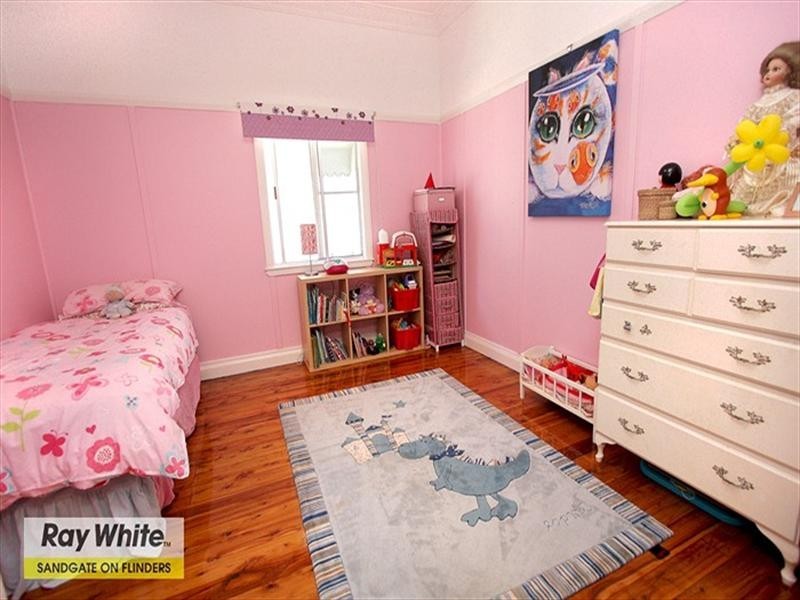 187 Rainbow Street, Sandgate QLD 4017