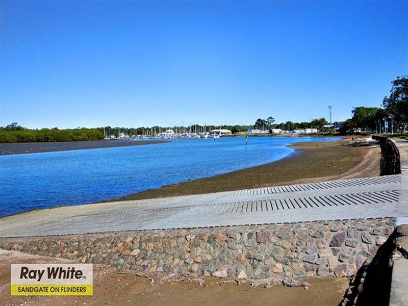 187 Rainbow Street, Sandgate QLD 4017