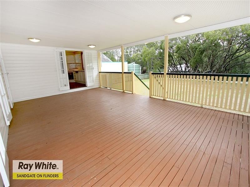 32 Wharf Street, Shorncliffe QLD 4017