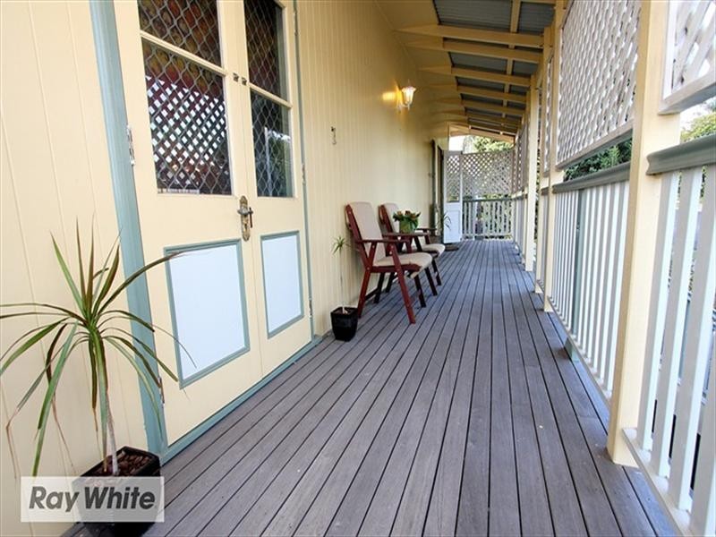 67 Nash Street, Sandgate QLD 4017