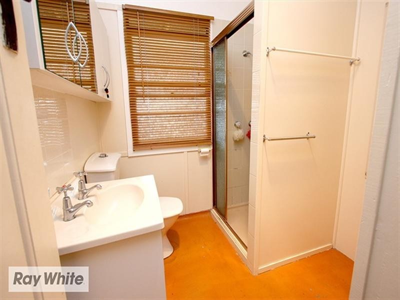 67 Nash Street, Sandgate QLD 4017