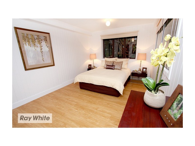 46 Cotton Street, Shorncliffe QLD 4017