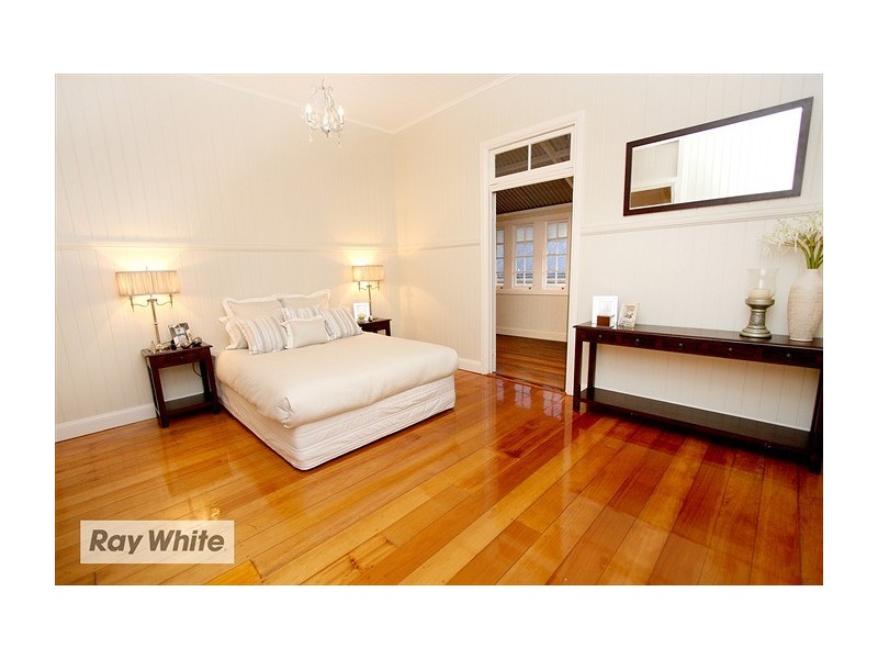 46 Cotton Street, Shorncliffe QLD 4017