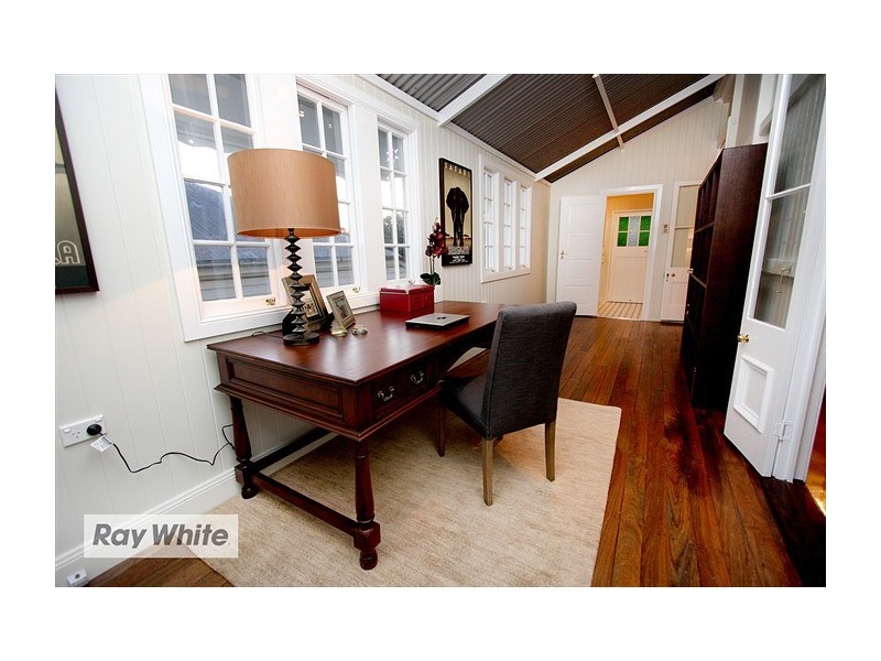 46 Cotton Street, Shorncliffe QLD 4017