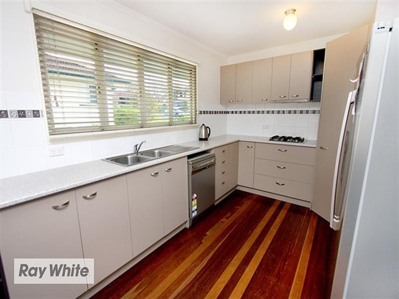 6 Douglas Street, Kippa-ring QLD 4021