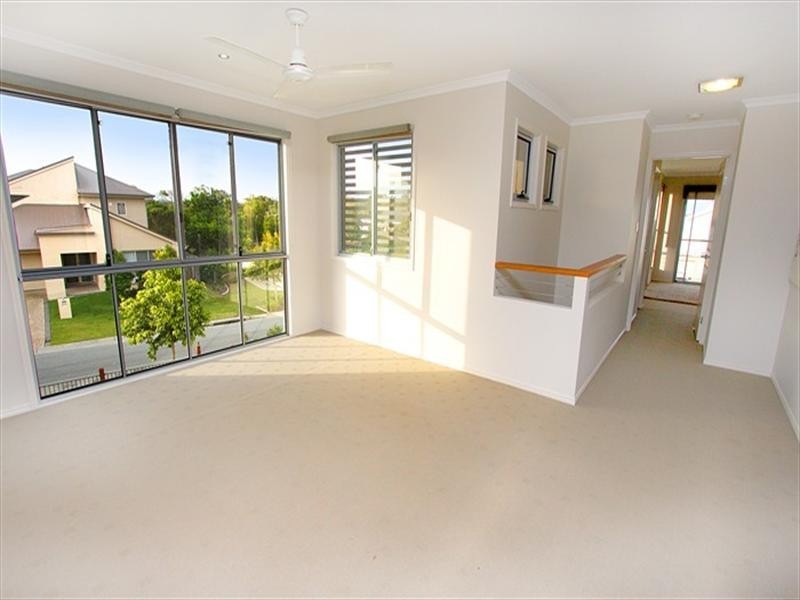 23 Elkington Circuit, North Lakes QLD 4509