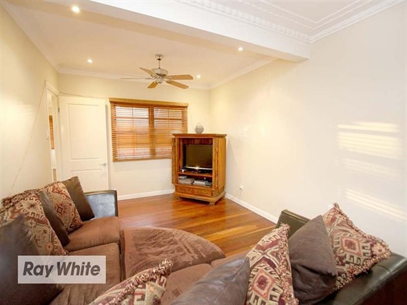 15 Dunne Street, Brighton QLD 4017