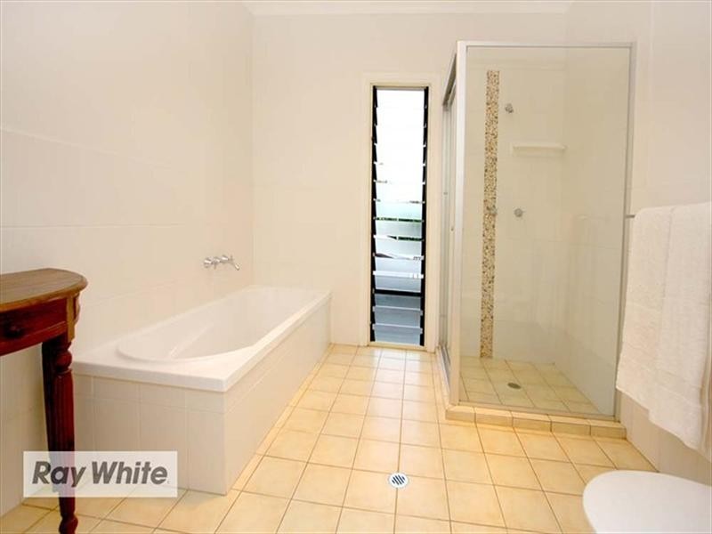 15 Dunne Street, Brighton QLD 4017