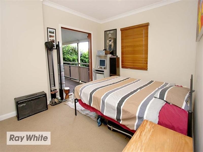 15 Dunne Street, Brighton QLD 4017