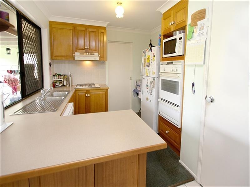 61 Heilbromm Street, Stafford Heights QLD 4053