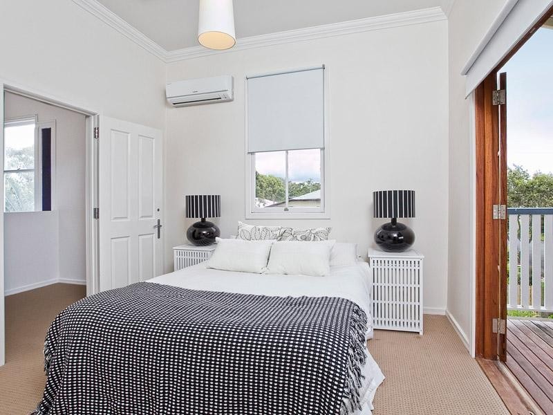 91 Clayton Street, Sandgate QLD 4017