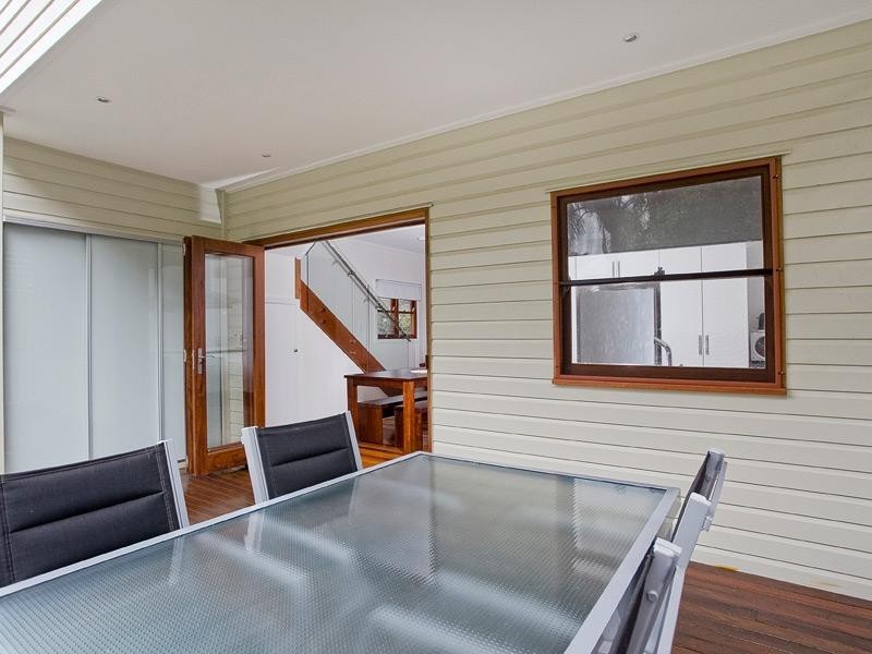 91 Clayton Street, Sandgate QLD 4017