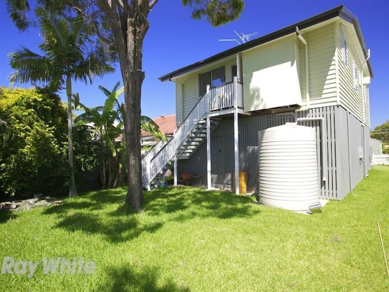 8 Lendon Street, Deagon QLD 4017