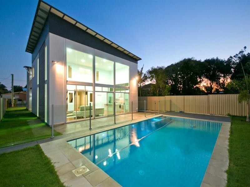 21 Twenty Second Avenue, Brighton QLD 4017