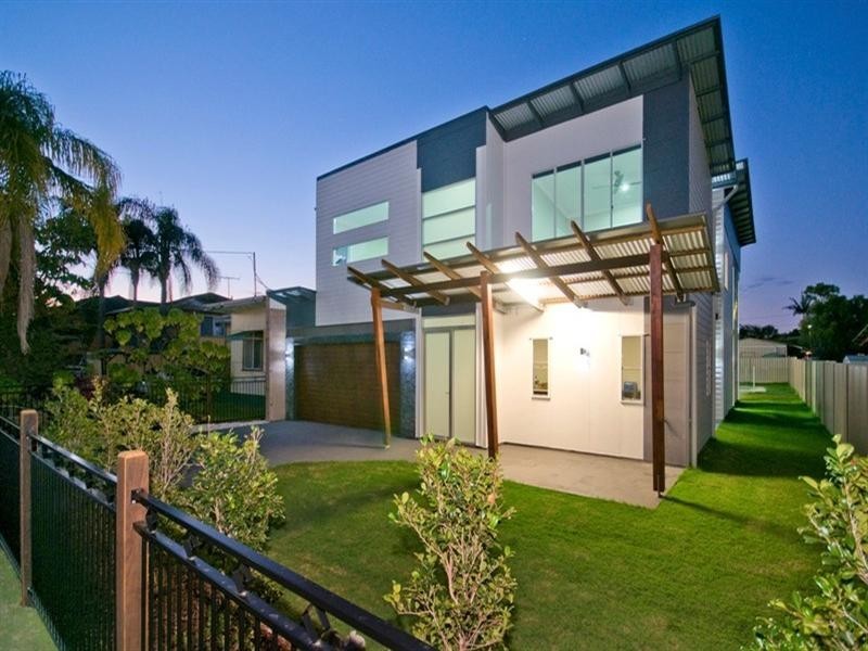 21 Twenty Second Avenue, Brighton QLD 4017