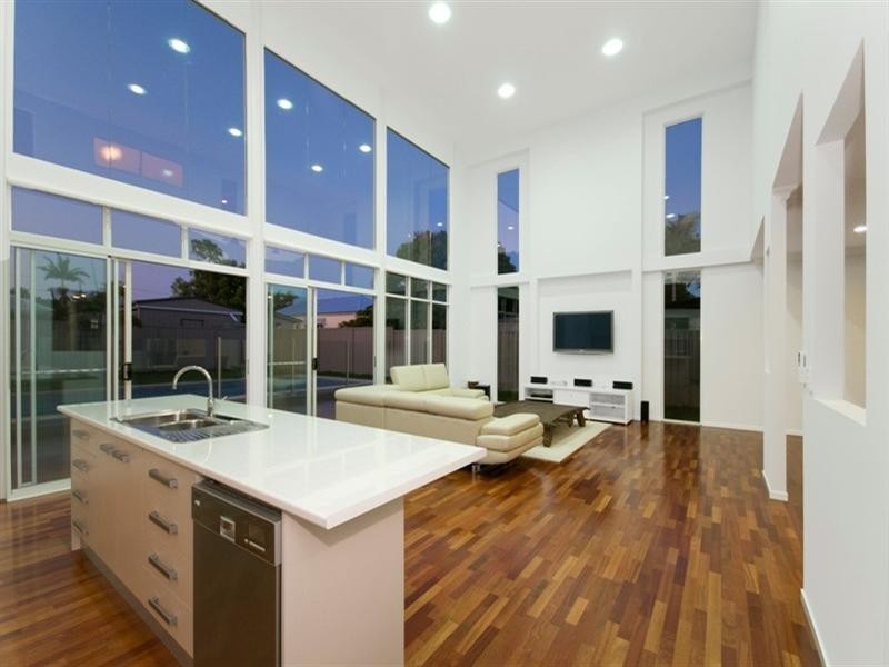 21 Twenty Second Avenue, Brighton QLD 4017