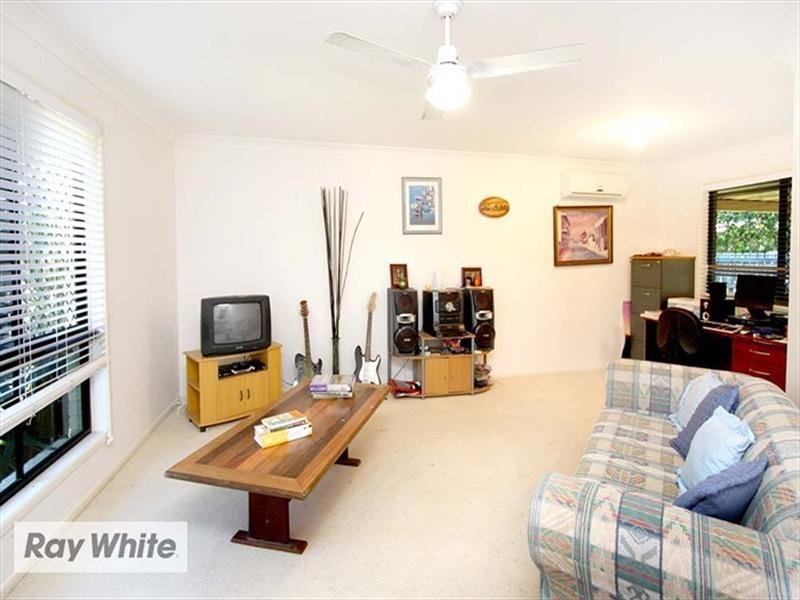 15 Ewan Place, Bracken Ridge QLD 4017