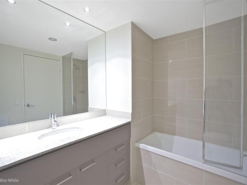 6/86 Brighton Road, Sandgate QLD 4017