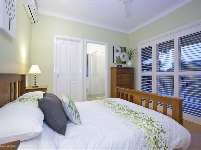 4 Shepherd Street, Brighton QLD 4017