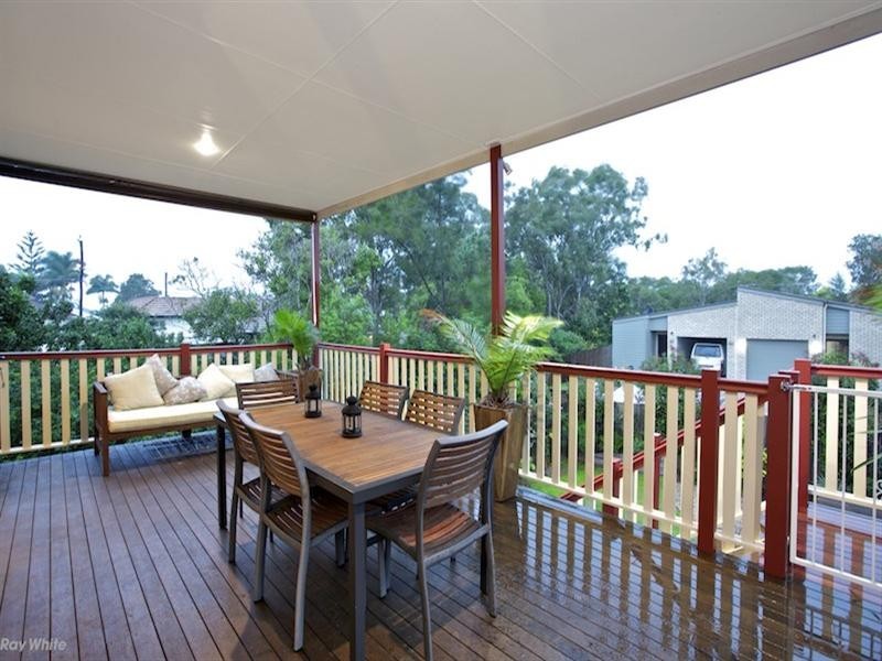 4 Shepherd Street, Brighton QLD 4017