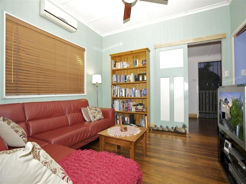 24 Washington Street, Deagon QLD 4017