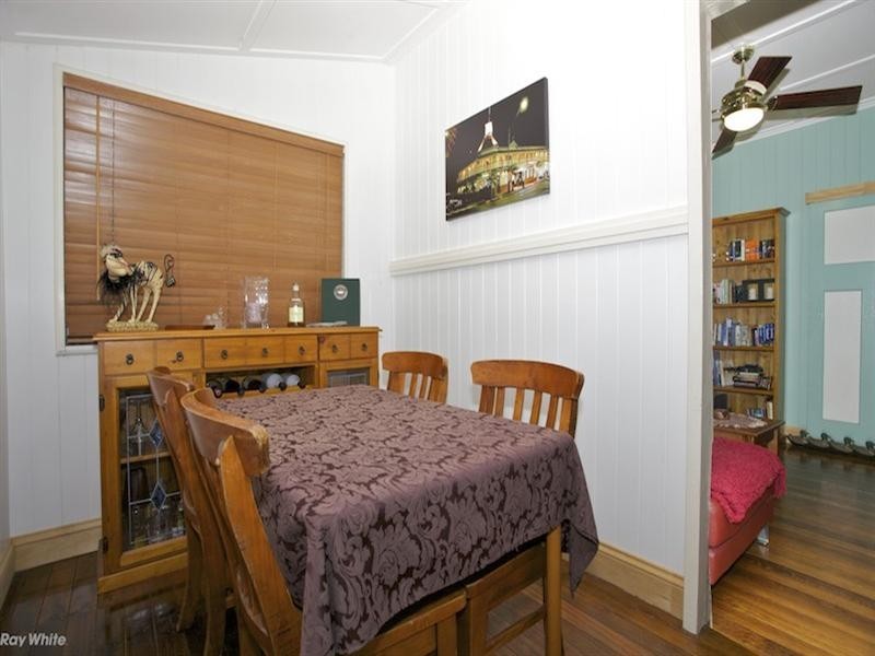 24 Washington Street, Deagon QLD 4017