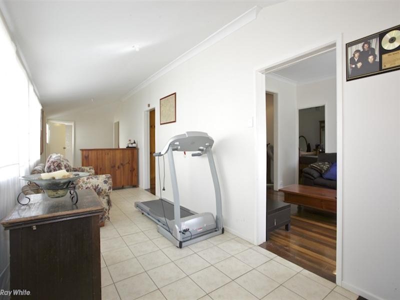 15 Hassall Road, Deagon QLD 4017