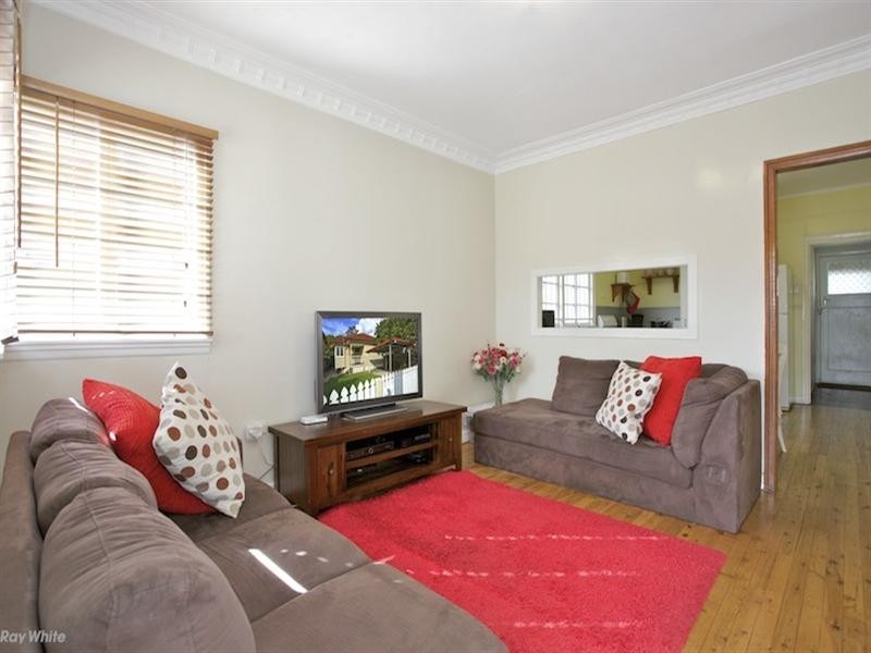 12 Bamford Street, Sandgate QLD 4017