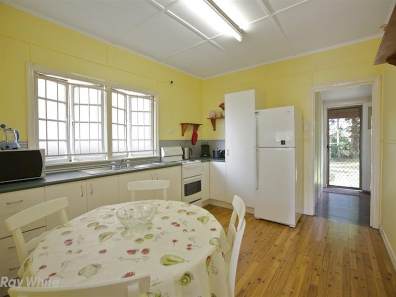 12 Bamford Street, Sandgate QLD 4017