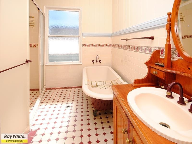 106 Flinders Parade, Sandgate QLD 4017