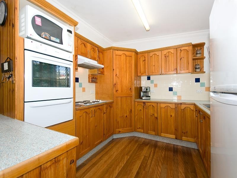 30 Arundal Street, Brighton QLD 4017