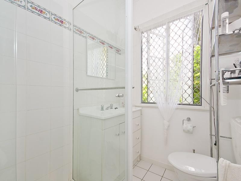 30 Arundal Street, Brighton QLD 4017