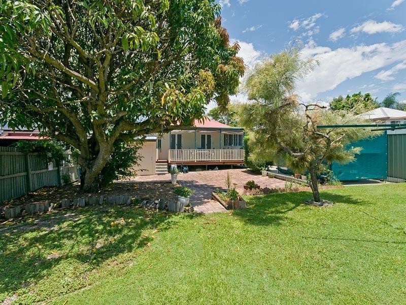 30 Arundal Street, Brighton QLD 4017