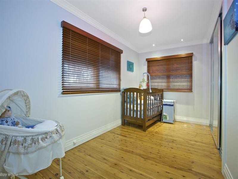 4 Finnie Road, Deagon QLD 4017