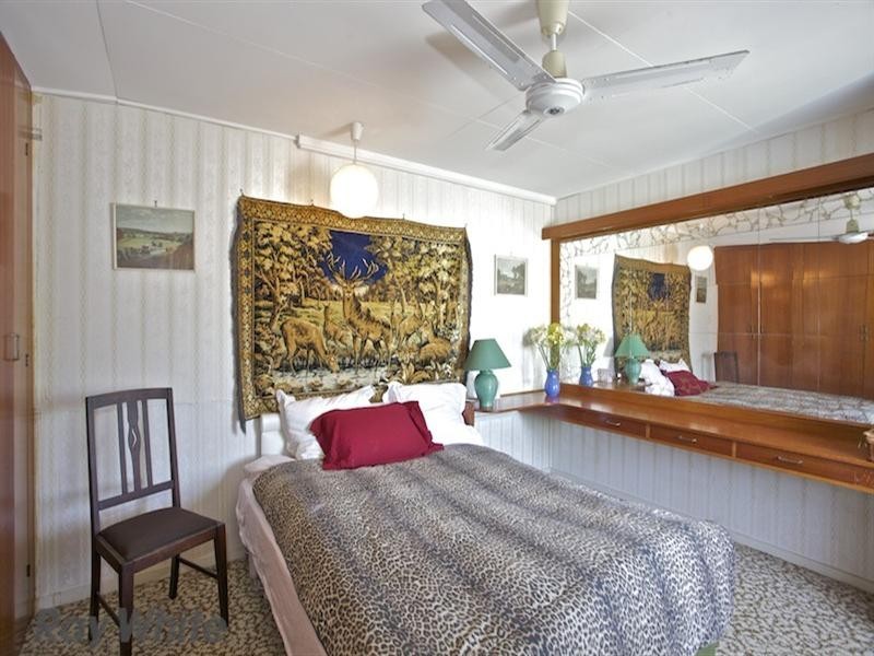 49 Finnie Road, Deagon QLD 4017