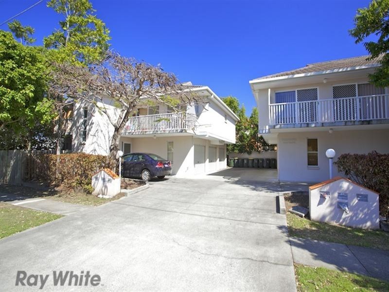 6/2 HALCOMB Street, Zillmere QLD 4034