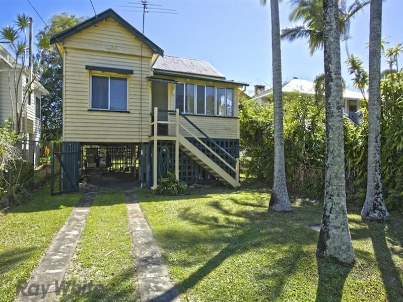 22 Gilpin Street, Shorncliffe QLD 4017