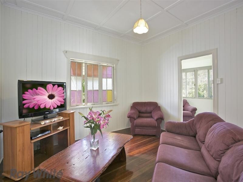 22 Gilpin Street, Shorncliffe QLD 4017