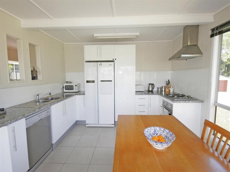 49 Kempster Street, Sandgate QLD 4017