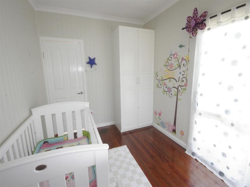 49 Kempster Street, Sandgate QLD 4017