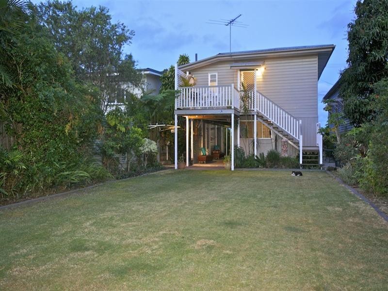 374 Flinders Parade, Brighton QLD 4017