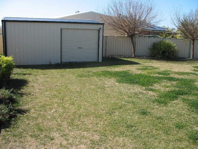 8 Petrucci Way, Mildura VIC 3500