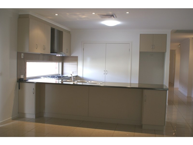 6 Burdekin Court, Red Cliffs VIC 3496