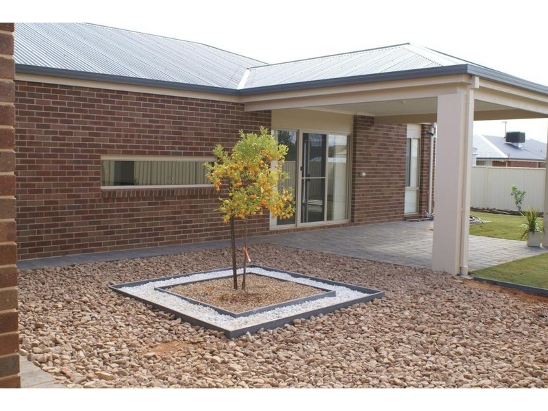 6 Burdekin Court, Red Cliffs VIC 3496