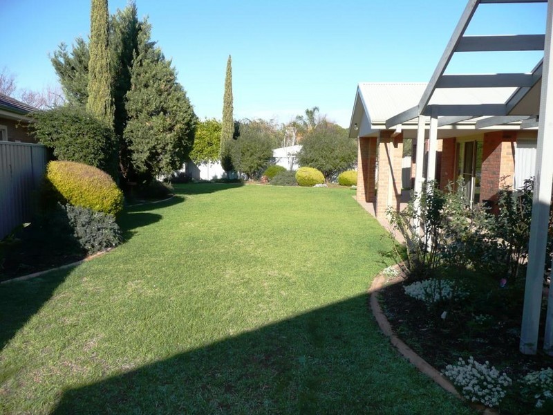 14 Ribarits Court, Mildura VIC 3500