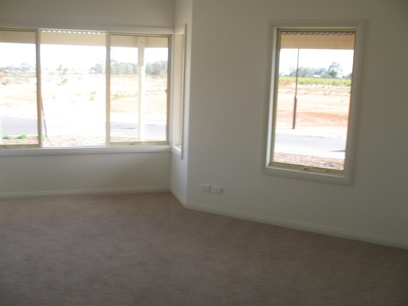 16 Rita Drive, Mildura VIC 3500