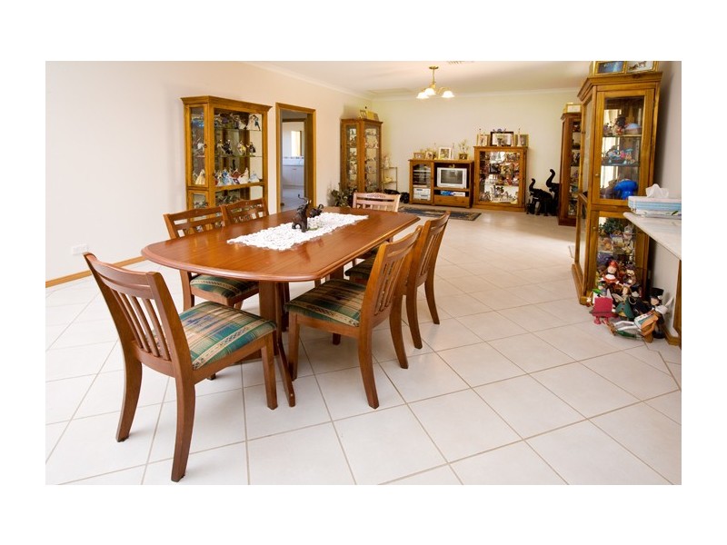 11 Forrester Court, Nichols Point VIC 3501