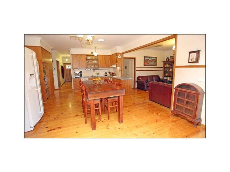 117 Koorlong Avenue, Nichols Point VIC 3501