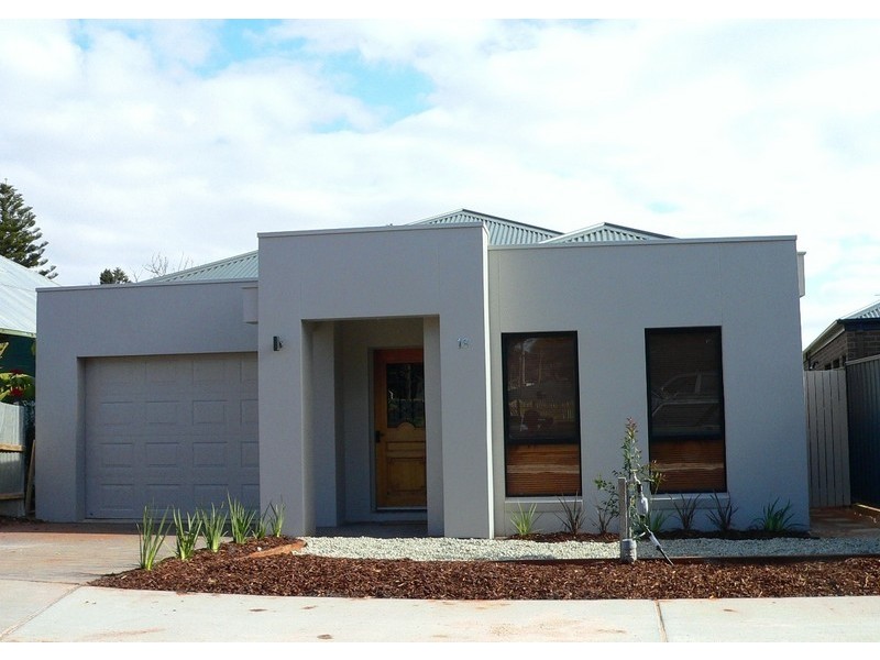 18 Desroy Avenue, Mildura VIC 3500